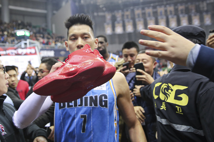 开元官方网站-足总杯今晚走向成谜，尼斯调整名单，话题不断，赛季目标并未改变(船队一靠岸人们就喧闹起来续写)