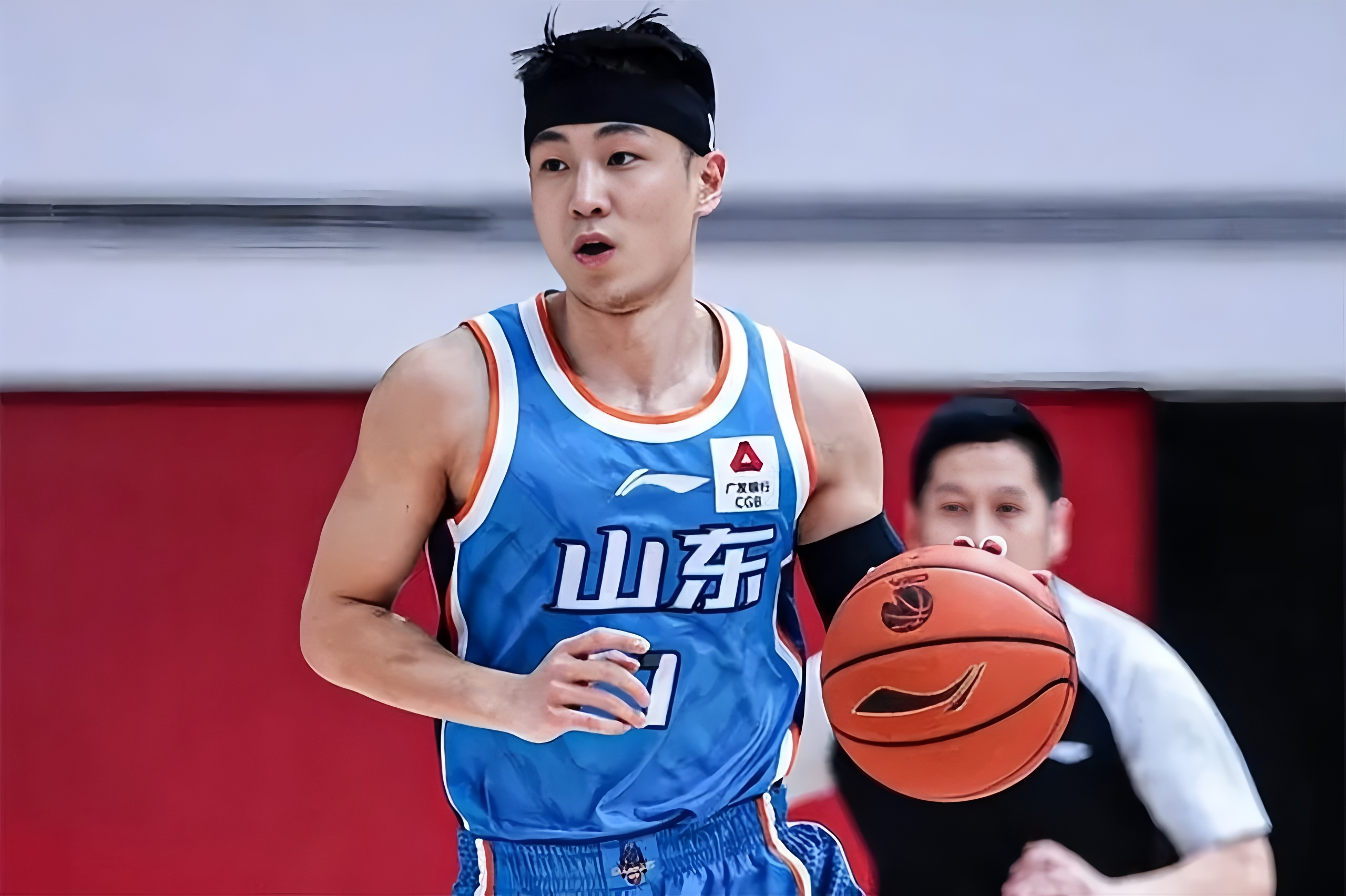 开元棋牌-包含重磅！辽宁本钢清晨豪取连胜夏洛特黄蜂国际比赛日队长鼓劲，转会期底特律活塞备战德甲的词条